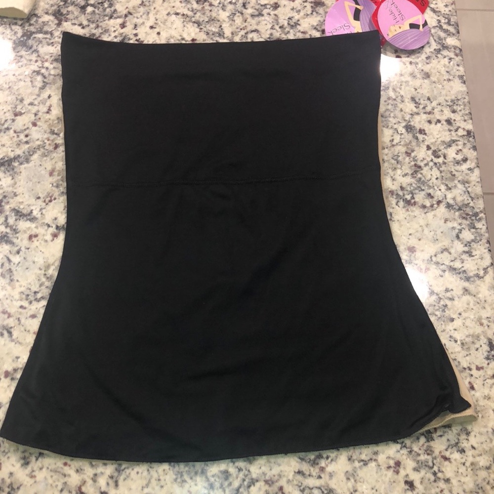 NWT - Hide & Sleek Strapless Camis by SPANX